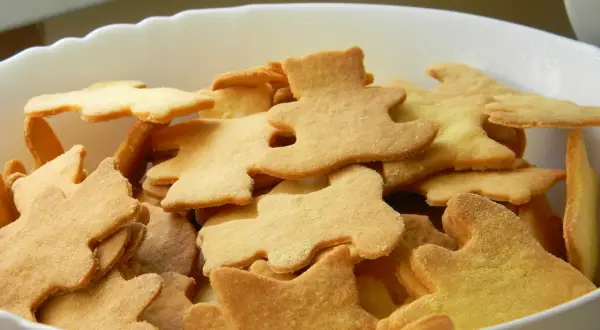 Jak upiec herbatniki bezglutenowe, które się nie kruszą?