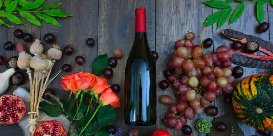 Wino wegańskie: Czym się różni? Poznaj sekrety produkcji